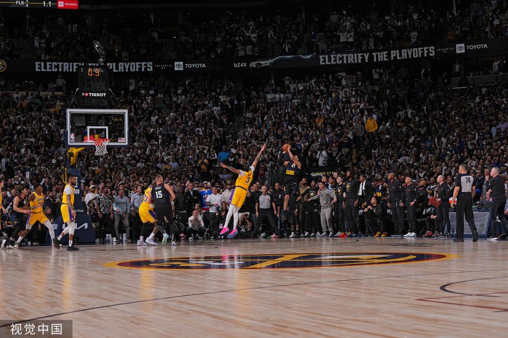 也加深了球 也加深了球